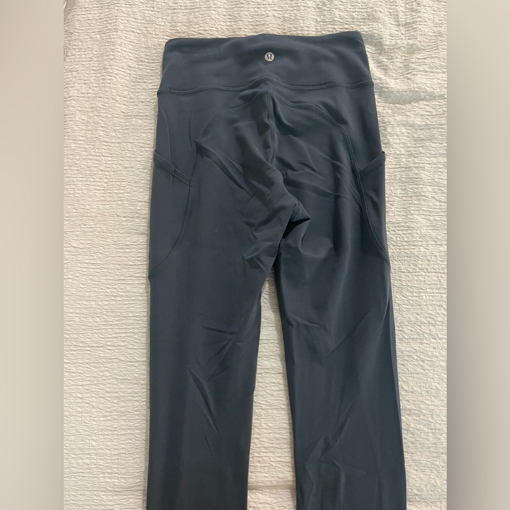 Lululemon Leggings 25” Wunder Under with Pockets